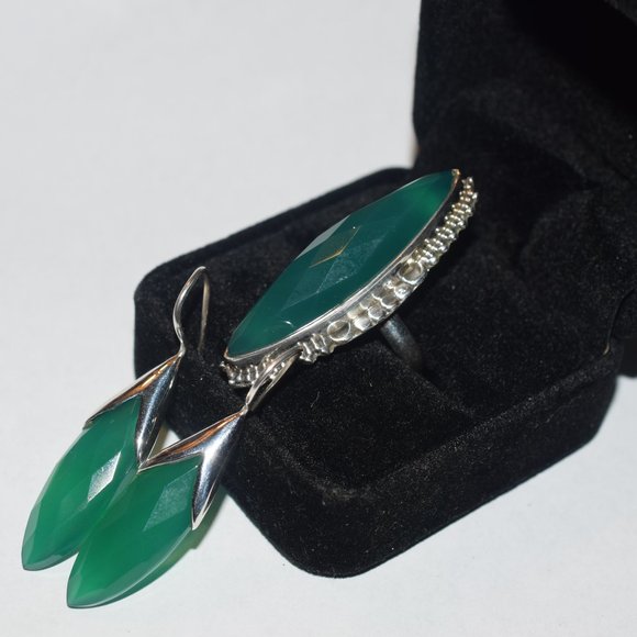 Handmade Sterling Silver Green Onyx Ring and Earrings Set - Picture 5 of 9